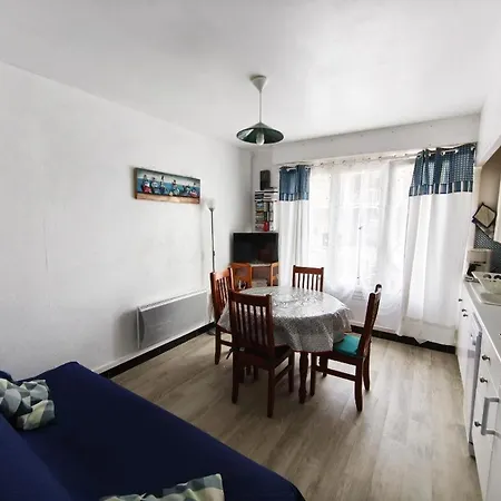 Appartement Rdc 4 Pers A 100 M De La